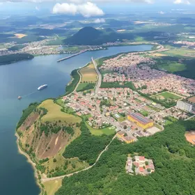 Onde fica Ananindeua e quais cidades fazem divisa com o município
