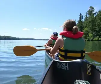 Cuidados em passeios de barco e canoa